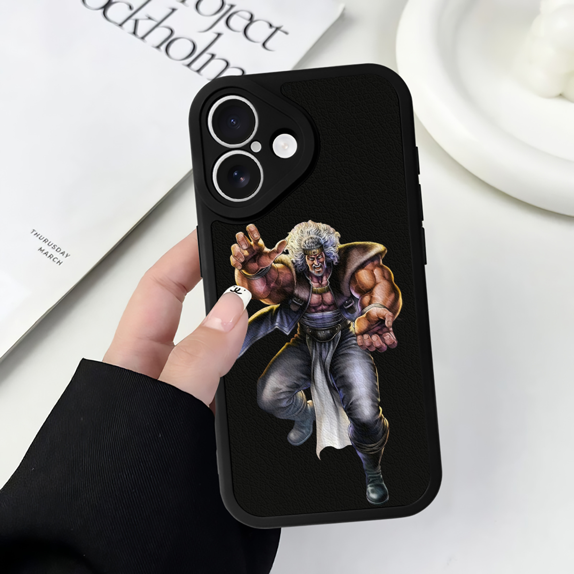 （画像用） 北斗の拳 Fist of the North Star 【iPhone 16シリーズ対応】シリコンスマホケース（レザー調） 材質：シリコン